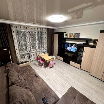 Продам 2х кімнатну квартиру на Харківській
