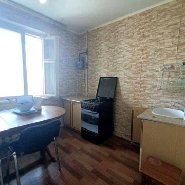 Продам 1 кімнатну квартиру проспект Миру 39( 95 квартал ).