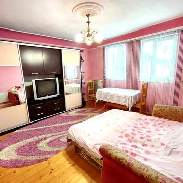 Оренда квартири на вул. Сторожинецька (біля корпусу університету)