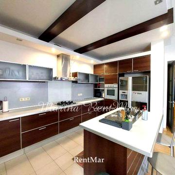 4 комн кв 160 м пер Чайковского 2 балкона 2 с/у Видео в ссылке