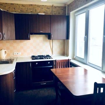 Продам  квартиру без комиссии Шумского 10