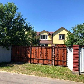 Затишний будинок у Київській обл. с. Козинці. Без комісії.