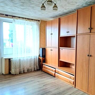 Мілютенка вул., 38