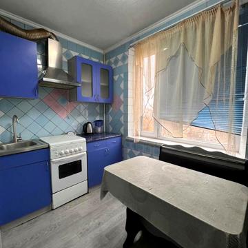 Нескорених вул. (Героїв Праці), 4