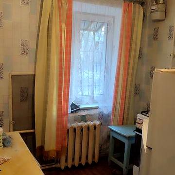 Продажа 2 к квартиры возле маг. "Робочий одяг"
