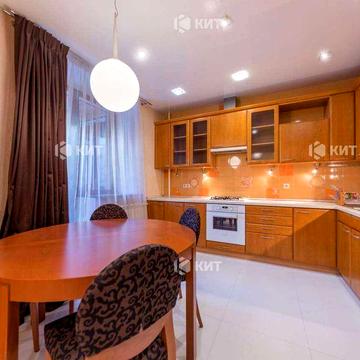 3к.86м2 Центр (м. Площадь Конституции, Дом со шпилем) 110848