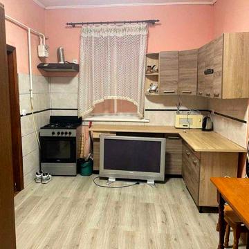 Продаж квартири м. Радехів