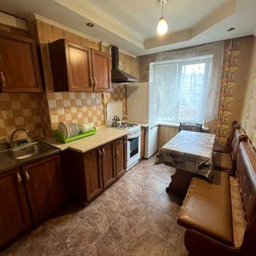 Оренда 2 кімнатної квартири в центрі на 3 Слобідській