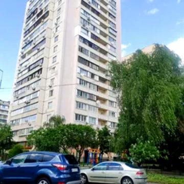 Вишняківська вул., 19/19