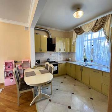 Будинок з ремонтом Без комісії