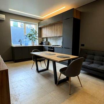 Таунхаус 1129$/м2-хороший ремонт, заходь та живи, ГЕНЕРАТОР в подаруно