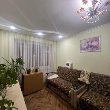 Продаж добротної двох кімнатної квартири