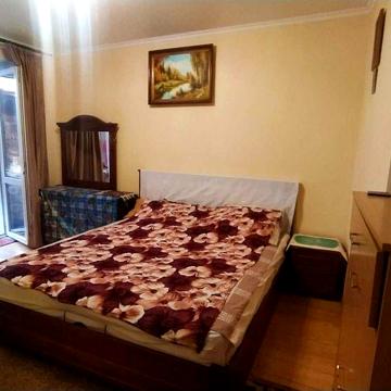 Здається в довготривалу оренду 4-кімн. квартира в м. НОВОЯВОРІВСЬК.