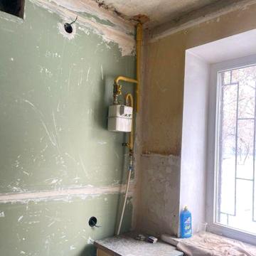 Продам 1  кімнатну квартиру ,Комарова
