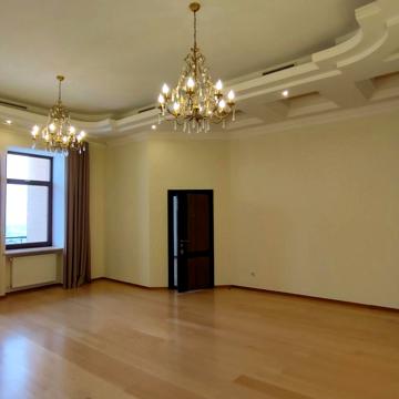 Велика Житомирська вул., 20