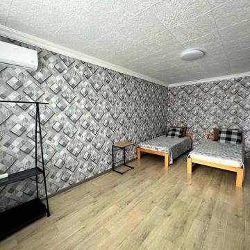 Університетський просп. (Гагаріна), 53