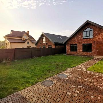 Без% Продається дуплекс із баварської кладки 110м2.3сот. (Відео)