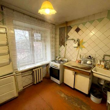 Продам 2к Макарова Робоча Тітова Зелений гай