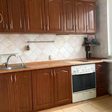 Йорданська вул. (Лайоша Гавро), 2-Б