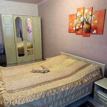 Продам 4-х кімнатну квартиру - чешку
