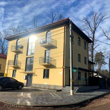 Продам квартиру в курортному місті Ворзель в оточенні лісу!