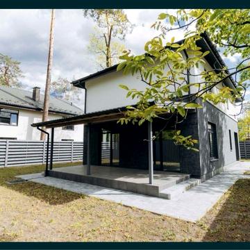 Готовий будинок до ремонту, супер локація і планування! Є газ !