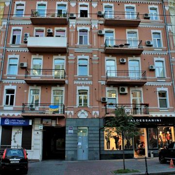 Шота Руставелі вул., 34