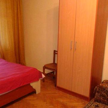 Сдам без риелторов 1 кв. метро Бот.сад, канатная дорога (связь Вайбер)