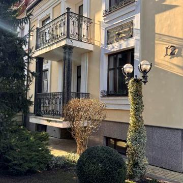 Продається будинок по вул. Сельських 12, Франківський район