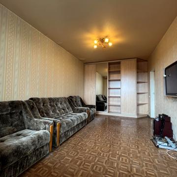 Академіка Глушкова просп., 51