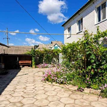 Продам гарний будинок, с. Андріївка, 12 соток, 60 км від Харкова.