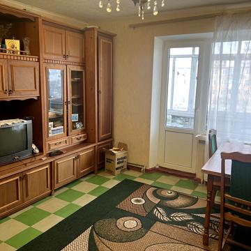 Вокзальна вул., 1