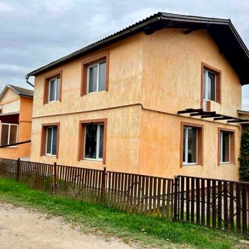Продається квартира в частині 2-поверхового будинку. Чортків