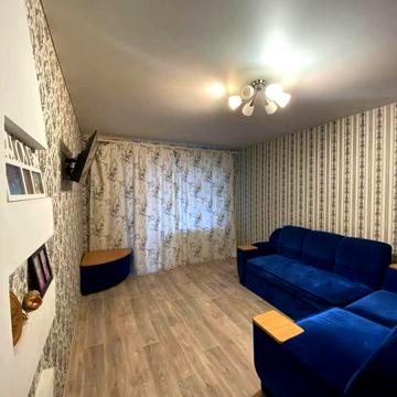 Продам 3х кімнатну квартиру в м Покров, район лікарні, Атб "чешка"
