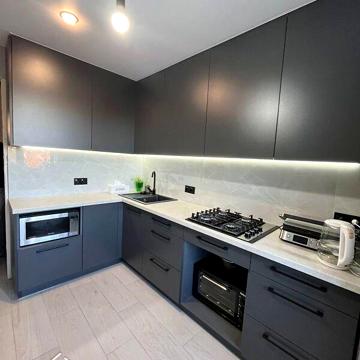 Продаж 3к Квартира Привільна вулиця