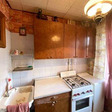 Продам 3-х в р-не поликлиники