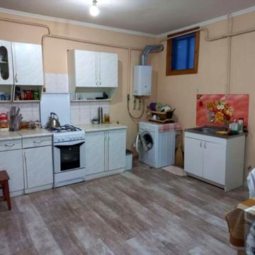 Чотирьохкімнатна квартира в центрі Одеси