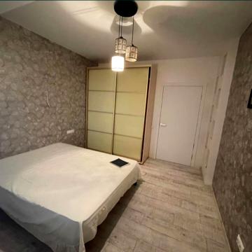 Трикімнатна квартира в Совиньоні