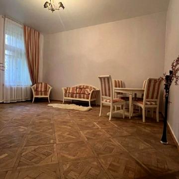 3 кімнатна квартира в царському будинку на вул.Артилерійська