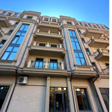 Простора однокімнатна квартира на Фонтані в КБ Консул