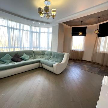 Трикімнатна квартира на Французькому бульварі від БК Стікон