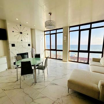 2-спальнева квартира 100 м2 з прямим видом моря