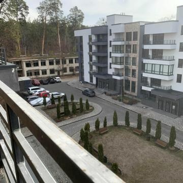 Квітки Цісик вул. (Гамарника), 32