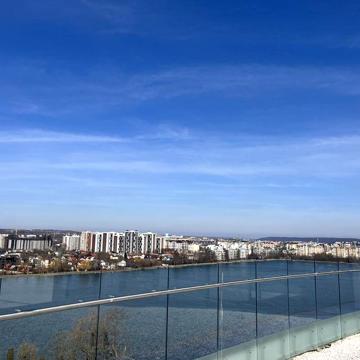 Продам РОЗКІШНИЙ ПЕНТХАУС на березі Озера, вид який заворожує! ЖК Parus