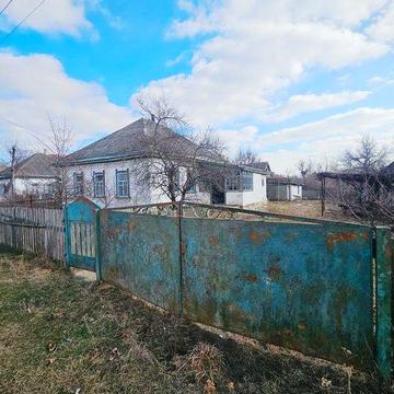 Продаж будинку з приватизованою ділянкою 35 соток с. Коробівка