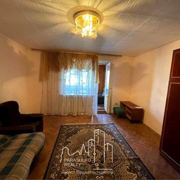 Продам простору 3-х кімнатну квартиру