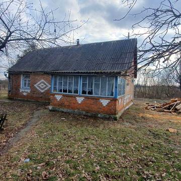 Будинок у смт Романів