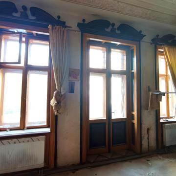 Івана Франка вул., 40