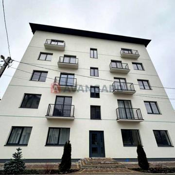 Продаж 2 кім 95 м2 з терасою та ремонтом вул. Рудакі