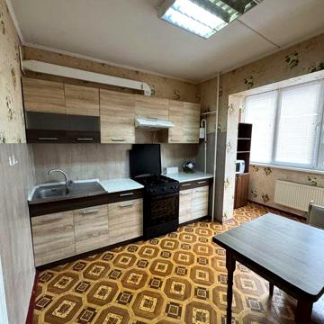 Вишневе продаж 3-х кімнатної квартири 82кв.м Святоюрьївська